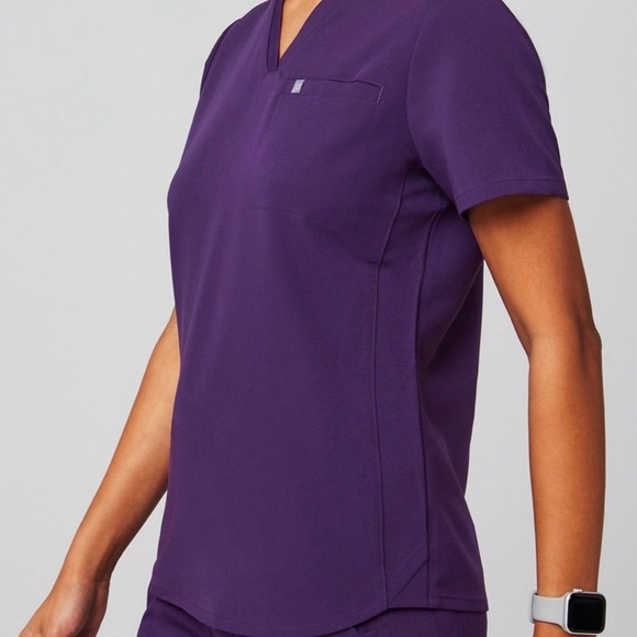 Fabletics scrub set - Picture 3 of 6